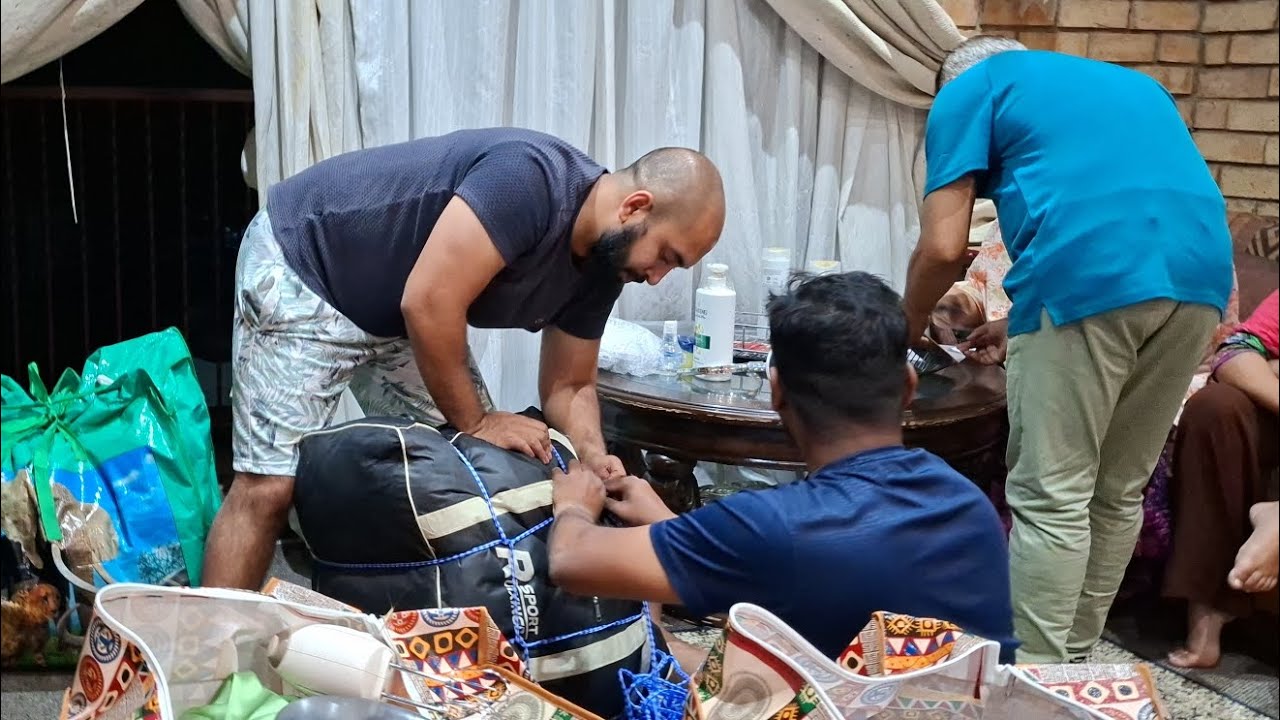 দেশে যাওয়ার প্রস্তূতি নিচ্ছি সাউথ আফ্রিকার হীরার আন্টি দুল কিনলাম ফ্যামিলির সবাই এক সাথে 