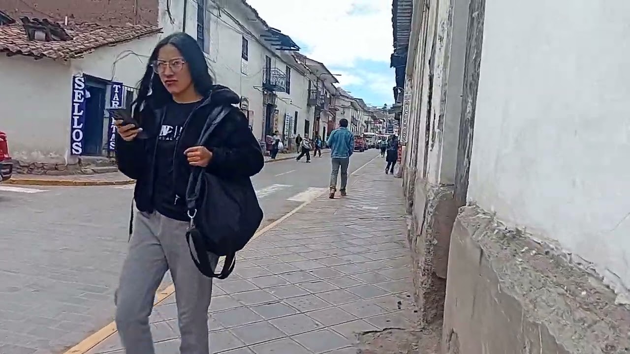 Recoriendo la Av del Sol y aledaños