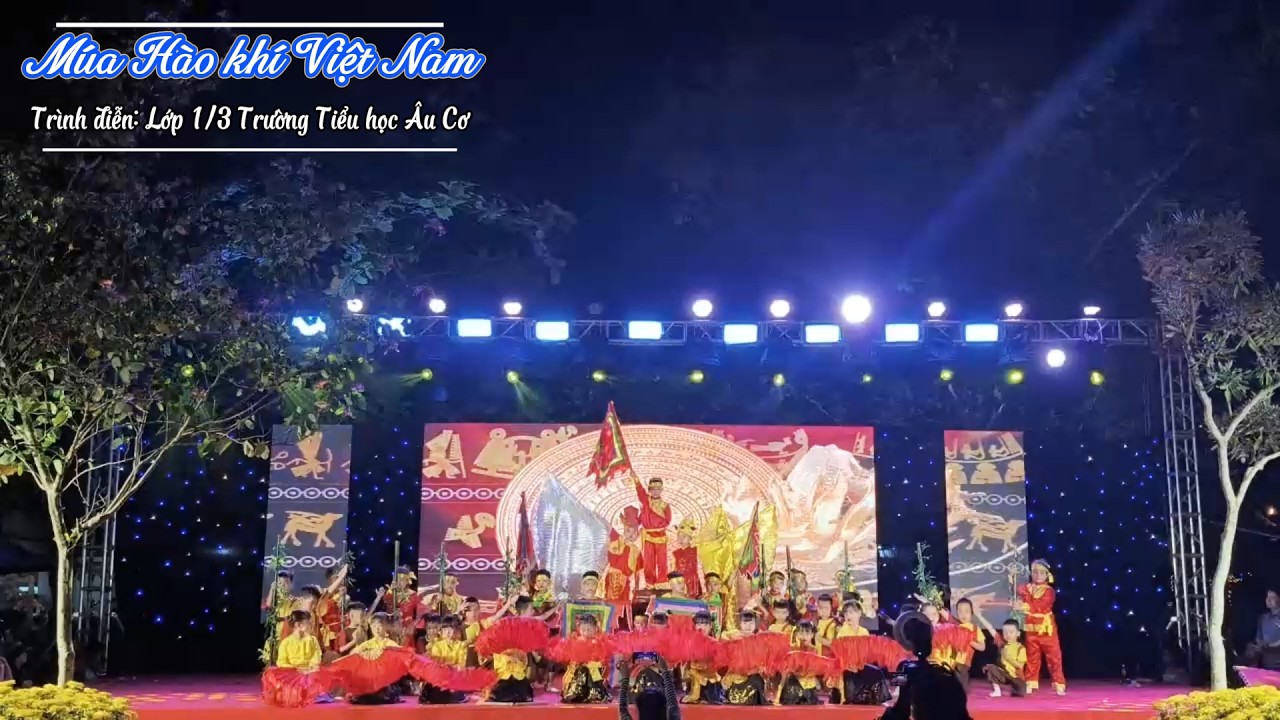 Múa Hào khí Việt Nam | Nhà Ráng Tạo Nội Dung