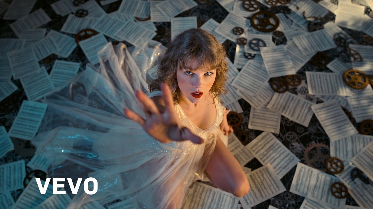 Taylor Swift - Broken Clock