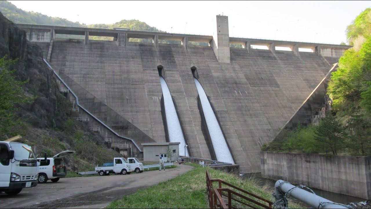 阿多岐ダム（岐阜県郡上市）