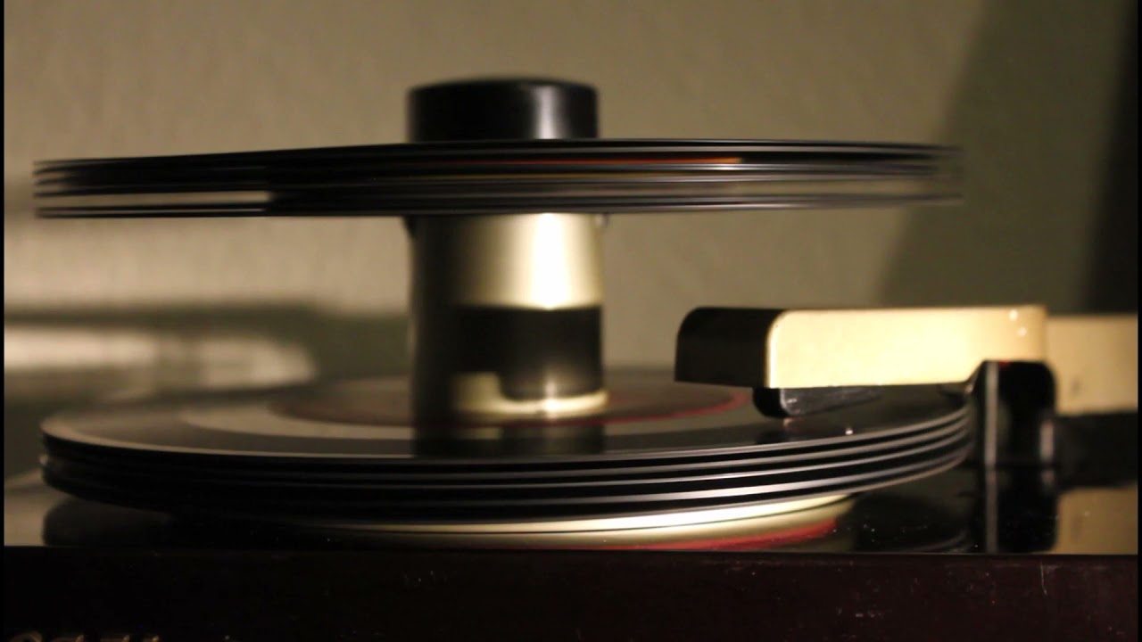 50s music played on a 50s record player - 1950s Doo Wop and Ballads