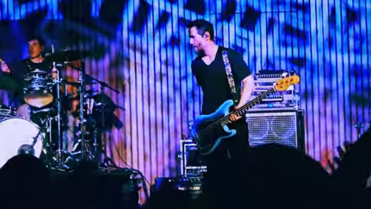 Dogstar Live in Manchester. Sleep, Runway, Marmalade and Breach! Keanu Reeves and band.