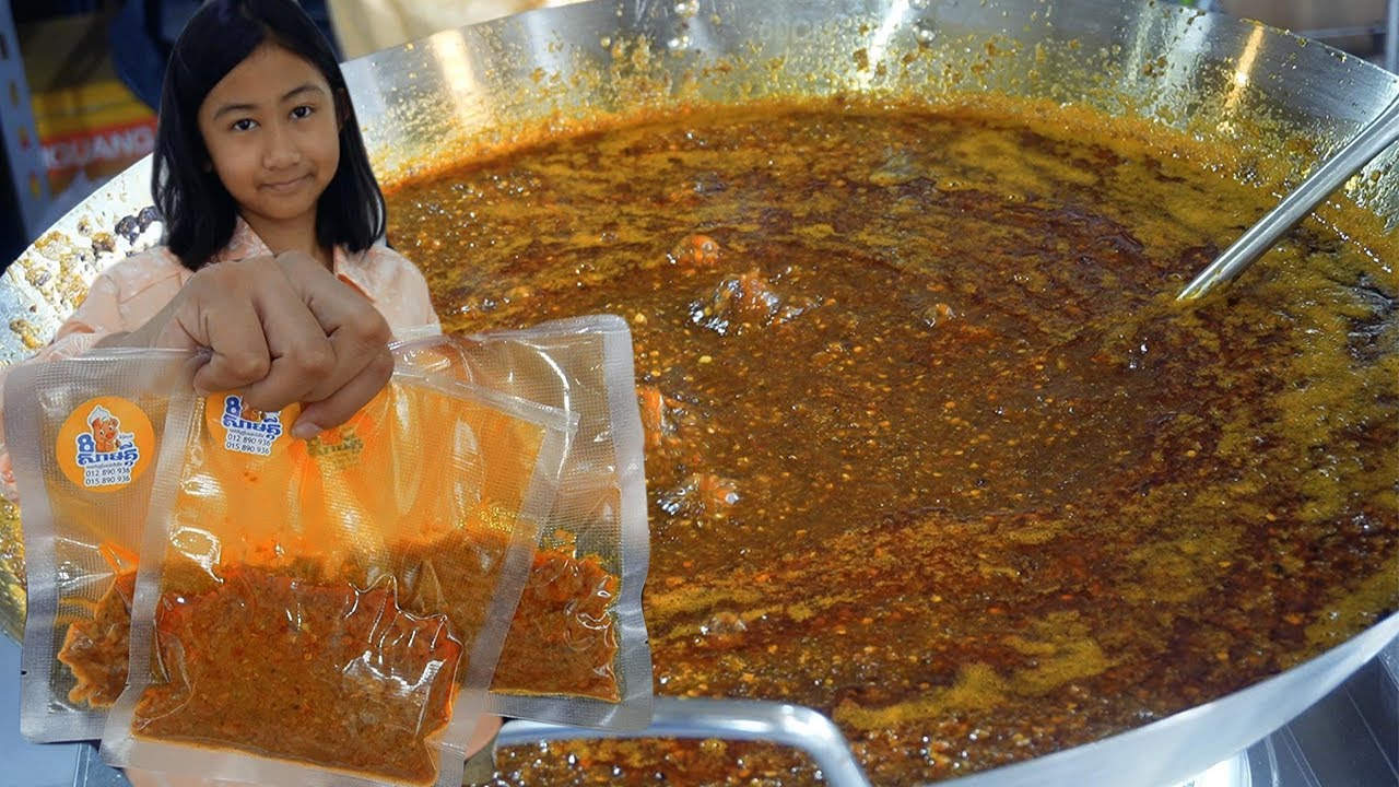 ធ្វើស្បៀងជូនវីរះកងទ័ព | Cooking Prohok Kroeung for Our Brave Soldiers at the Cambodia–Thai Border