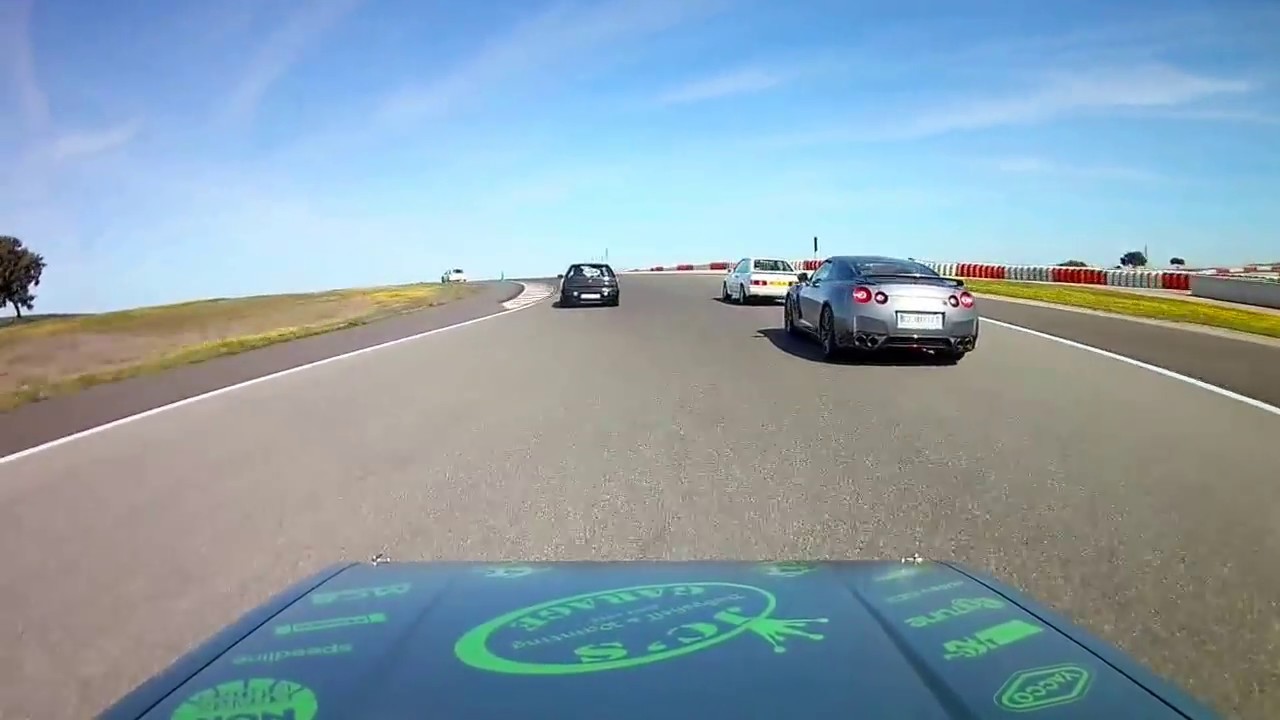 bagarre clio saab turbo vs nissangtr vs civic vs caddy ledenon