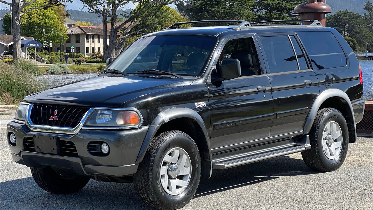 2000&nbsp;Mitsubishi Montero Sport XLS RWD