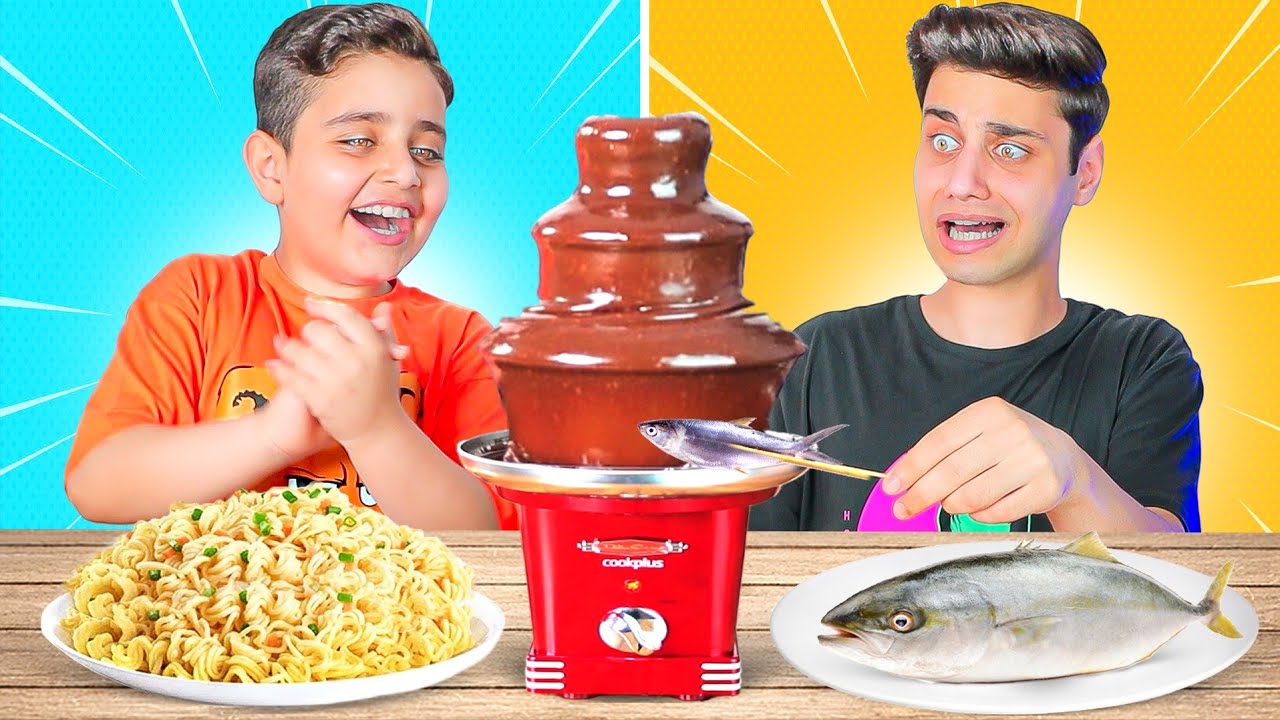 تحدي التغميس في(نافورة الشوكولاته!😍) ورق عنب😱/فروالة😋