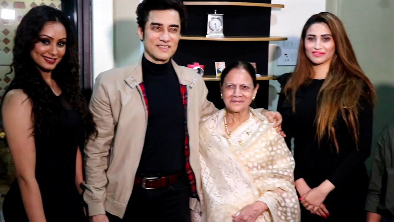 Aamir Khan's Brother Faisal Khan With His Mother | Wife, Father, Sister | Biography