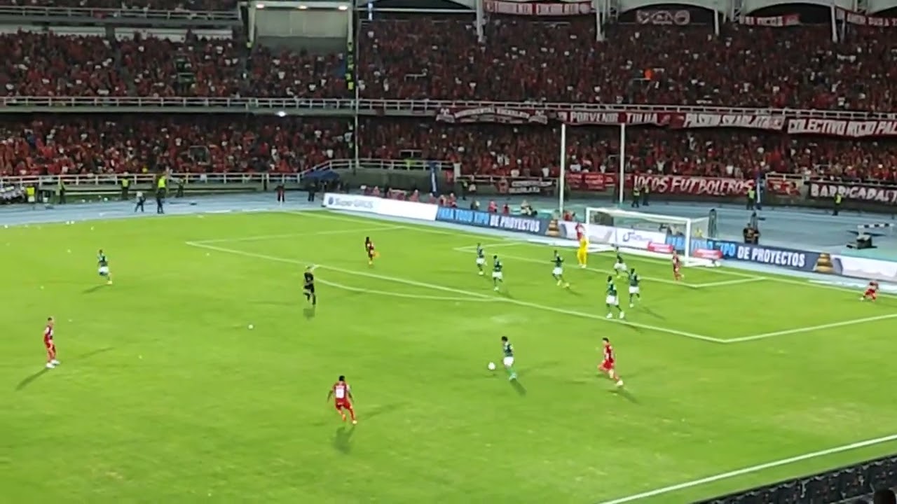 Goleada en el Pascual, 5 America - Cali 2, 30 abril  2023. Este el golazo de Iago Falque para el 3-0