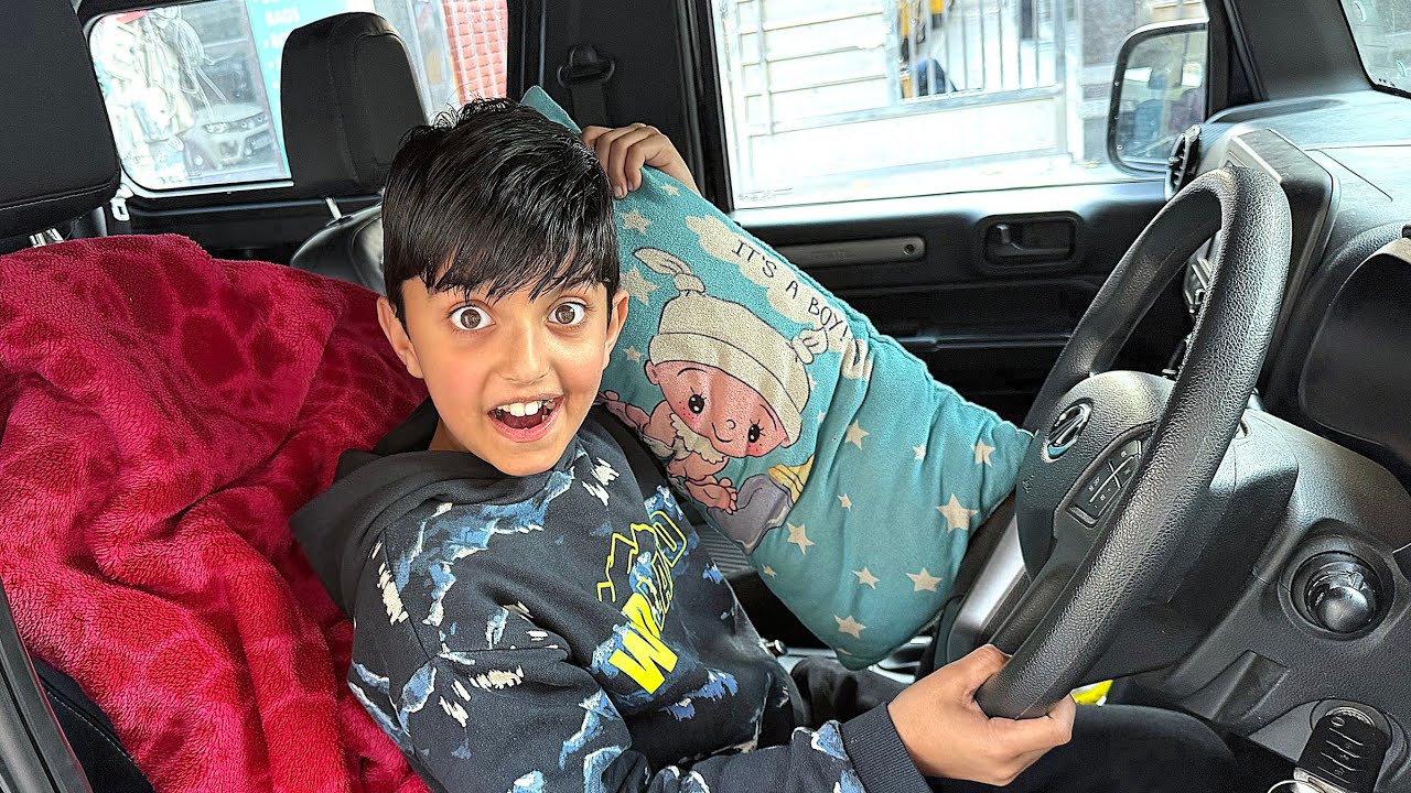 Living 24 Hours In Car 🚘 Challenge