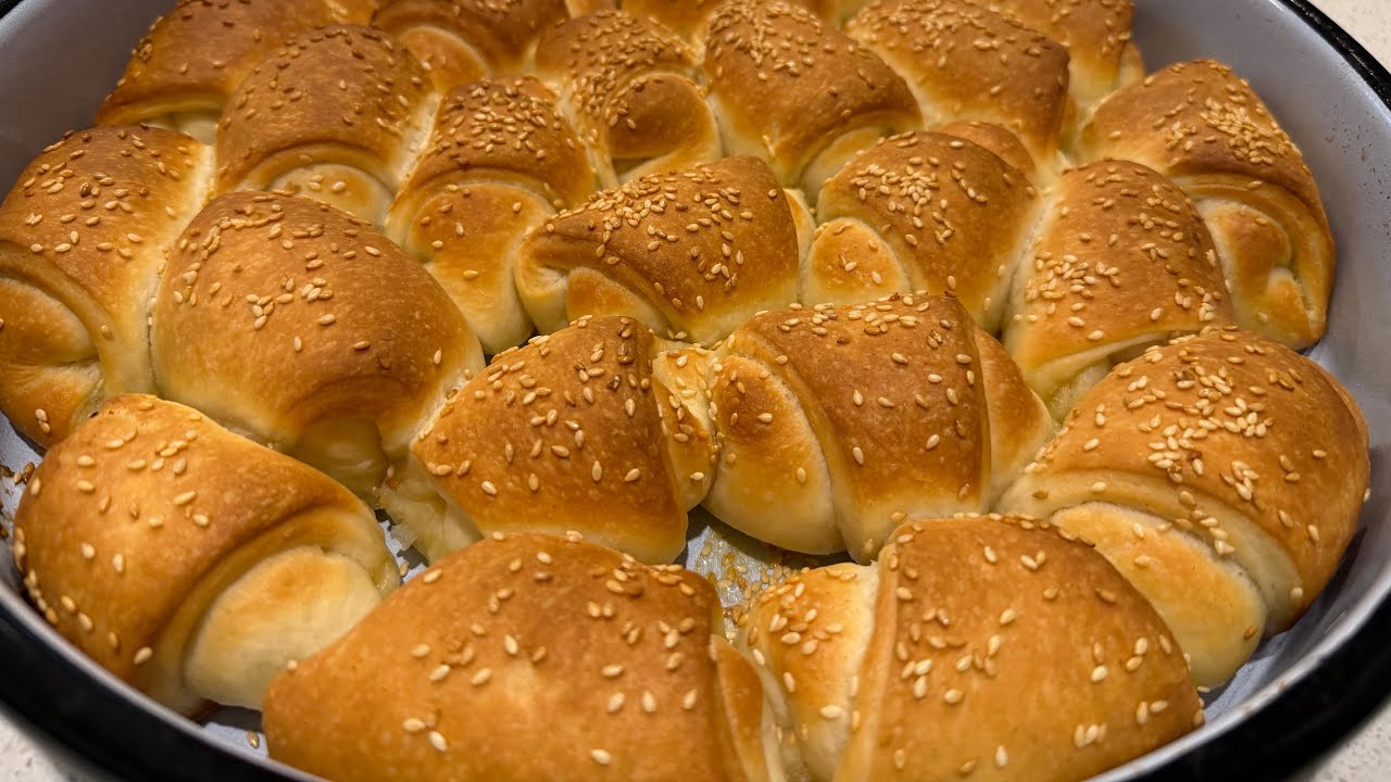 Posne Puter Kiflice | Butter Bread Rolls 