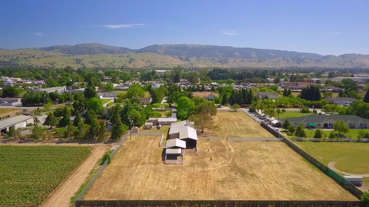 Welcome to 13095 Colony Ave - San Martin, California