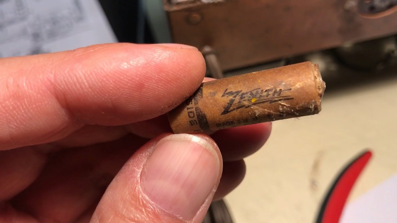Zenith 5S119 Antique Radio | P3 How To Replace Wax/Paper Caps