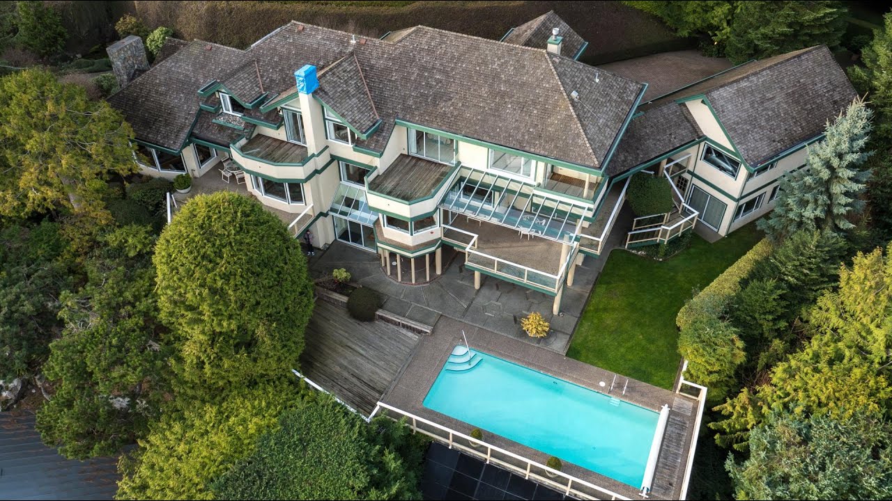 4350 Rockridge Road, West Vancouver, BC - Marketed by Derek Grech