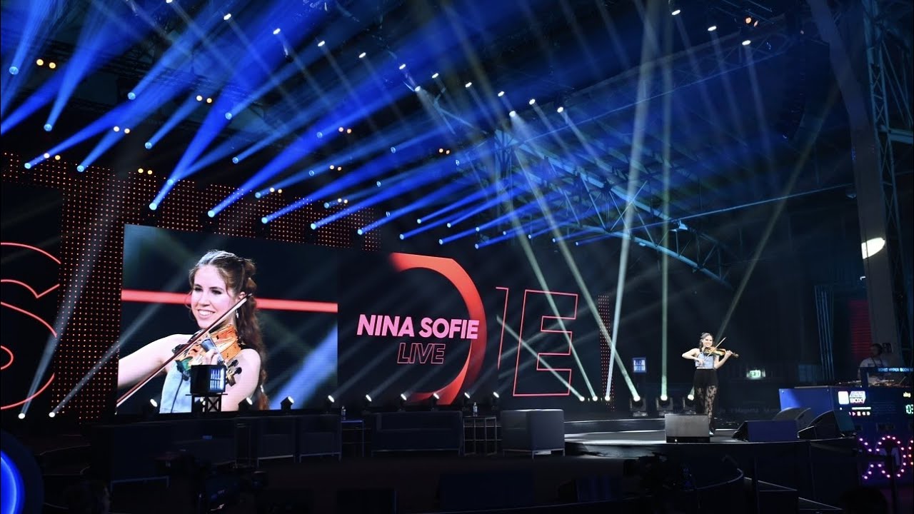 Nina Sofie - We Are The World live at the 4gamechangers festival (2023)