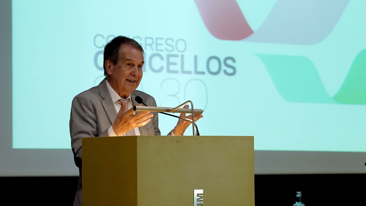 Abel Caballero, alcalde de Vigo intervén no Congreso Concellos 2030 na edición do ano 2025