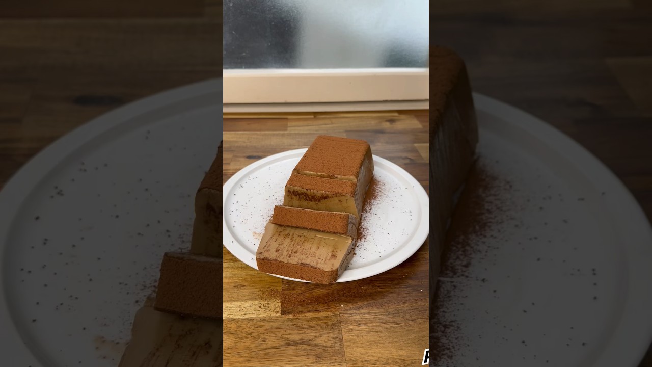 Postre de caf&eacute; ☕️ con solo 4 ingredientes - SIN HORNO #shorts