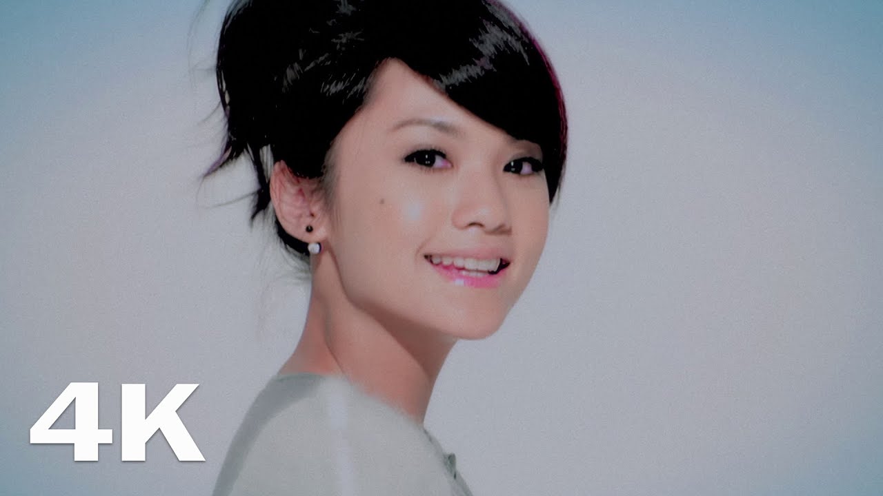 楊丞琳 Rainie Yang《我的愛吊點滴》Official Video (4K UPGRADE)