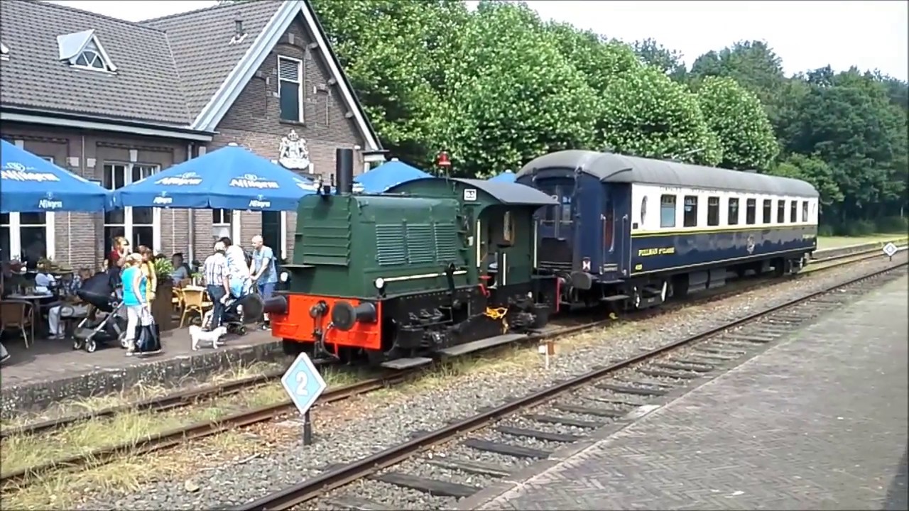 Stoomlocomotief van de ZLSM in Zuid Limburg op de miljoenenlijn