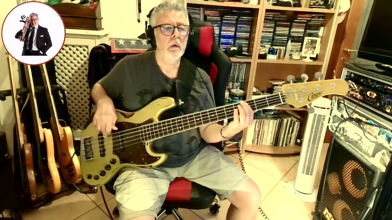 Questione di feeling - MINA & COCCIANTE  (personal bass cover) by Rino Conteduca