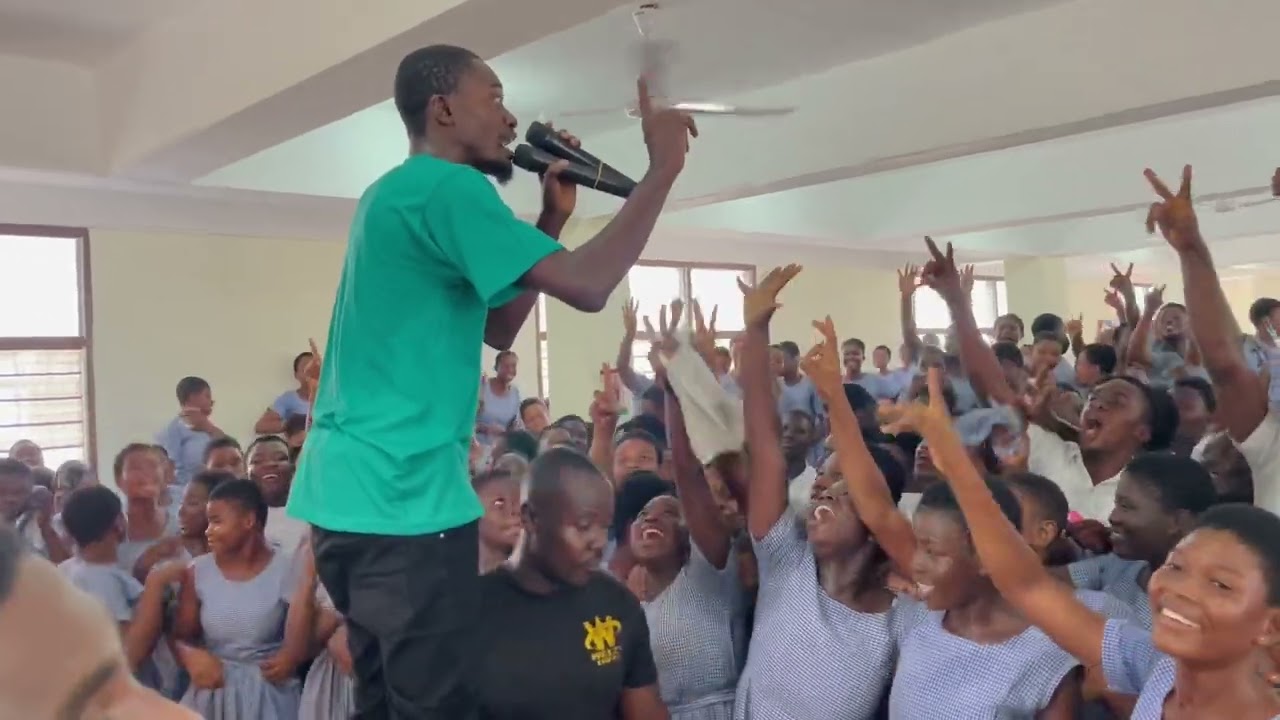 Kwadwo Nkansah Lilwin has done it again at the Lashibi Community snr high school 🏫