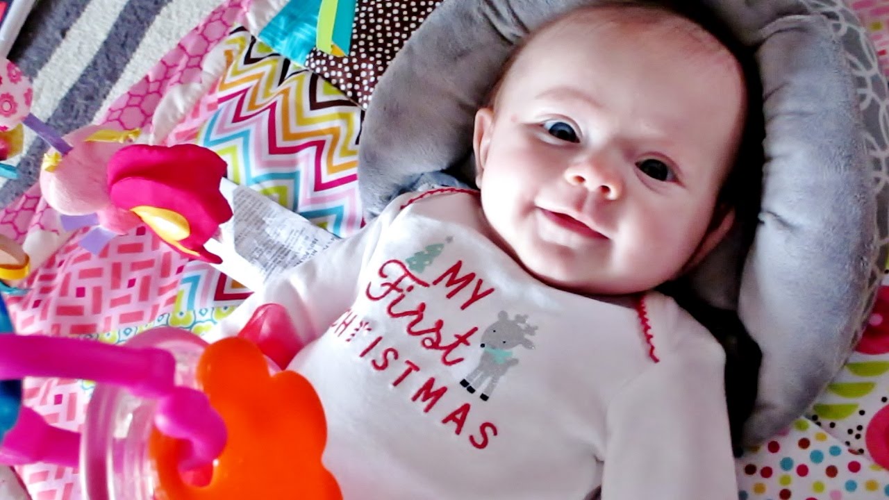 ПЕРВОЕ РОЖДЕСТВО МАЛЫША!