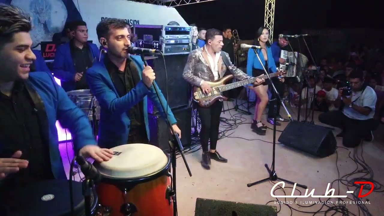 Alejandro Veliz en Club Velez de Piruaj Bajo, SONIDO CLUB D