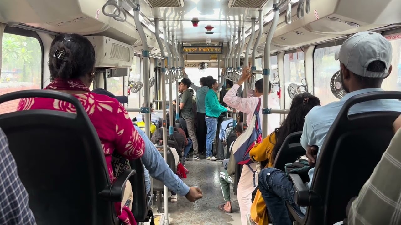 Rainy Morning in Delhi 🌧️🚌 | Peaceful Office Commute | Delhi | Daily Commute | DTC bus #shorts #fypシ