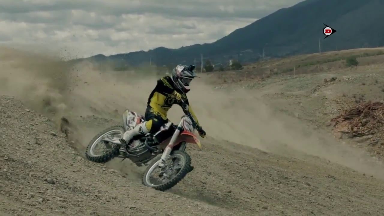 Las mejores piruetas de Tatan Mej&iacute;a motocross - Dunlop llantas