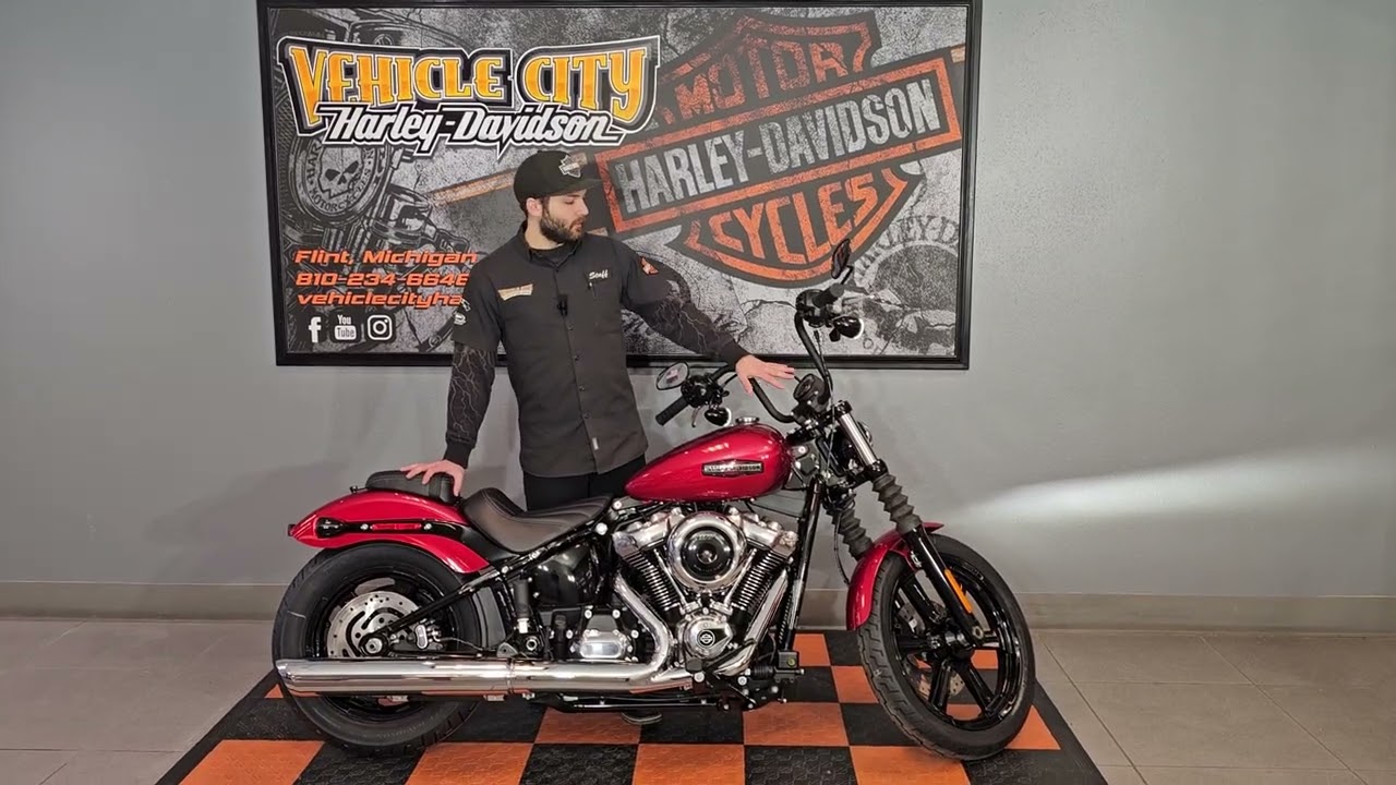 2026 Harley-Davidson FXBB Street Bob Brilliant Red Cast Wheels