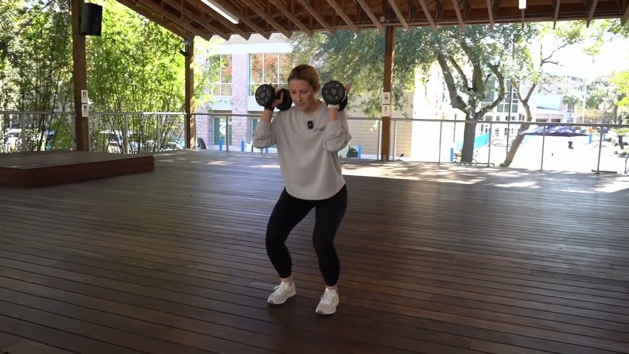 Ищете интересные фитнес-классы, например, HIIT, в этом году? Попробуйте эти базовые упражнения в ...
