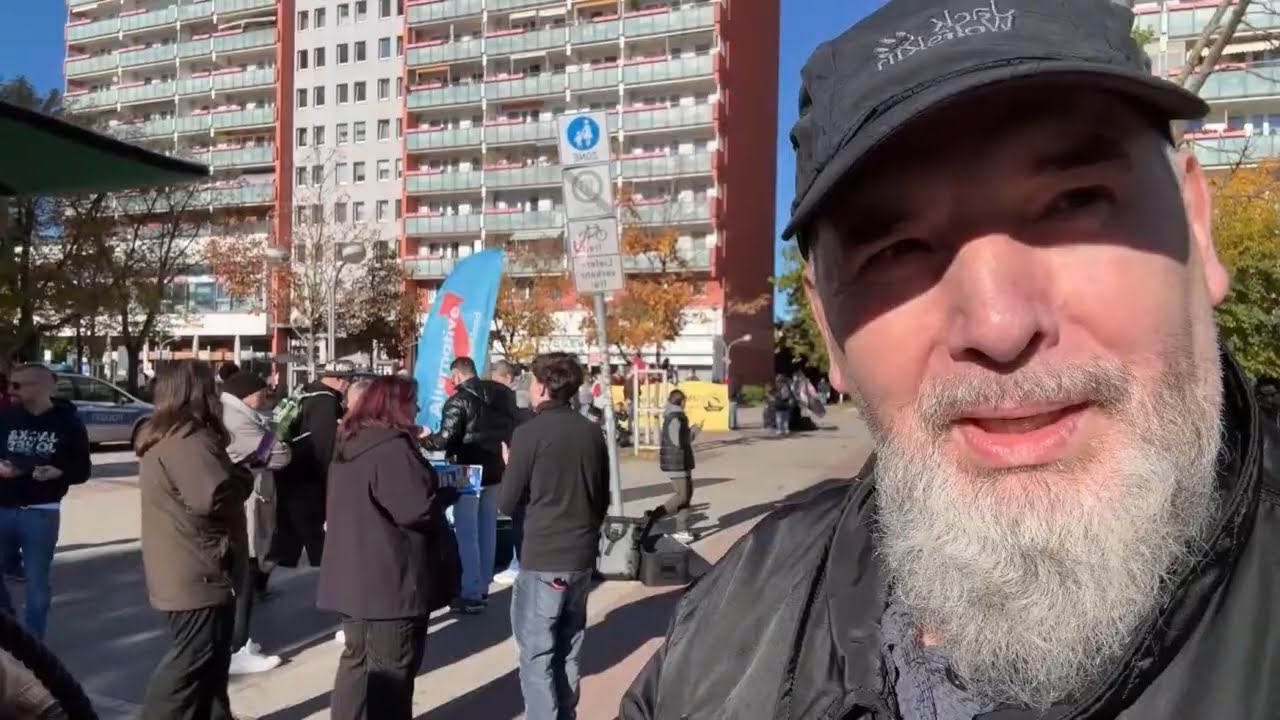 AfD Infostand Berlin Lichtenberg & Antifa Gegendemo 18.10.25