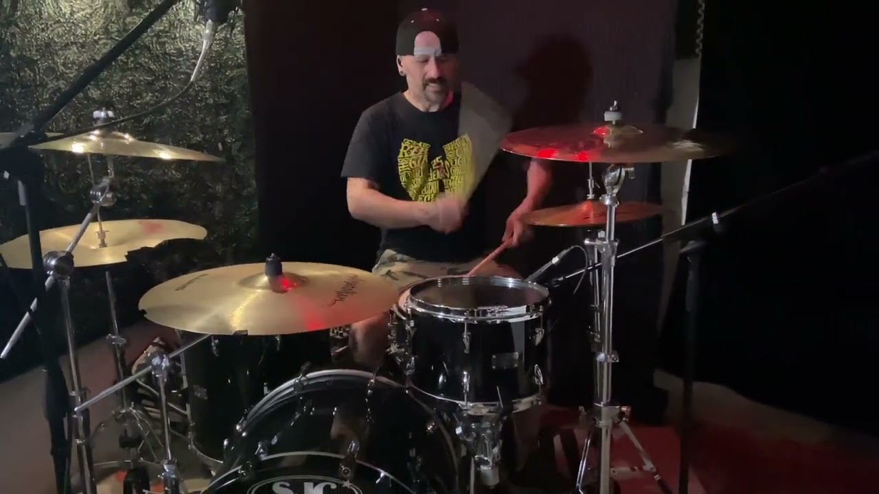 Foo Fighters - The Pretender  (Drum Cover)