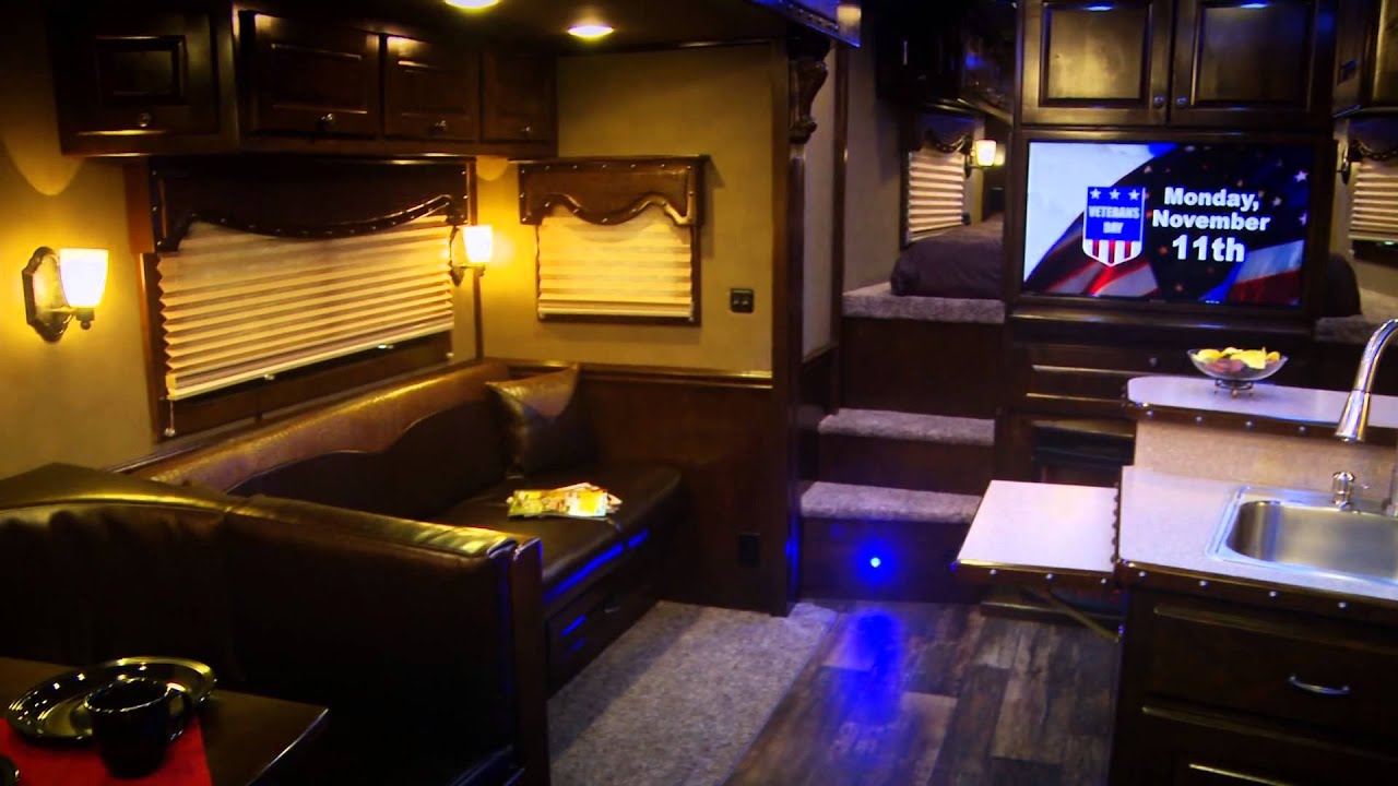 Lakota - Luxe Living Quarter Horse Trailers