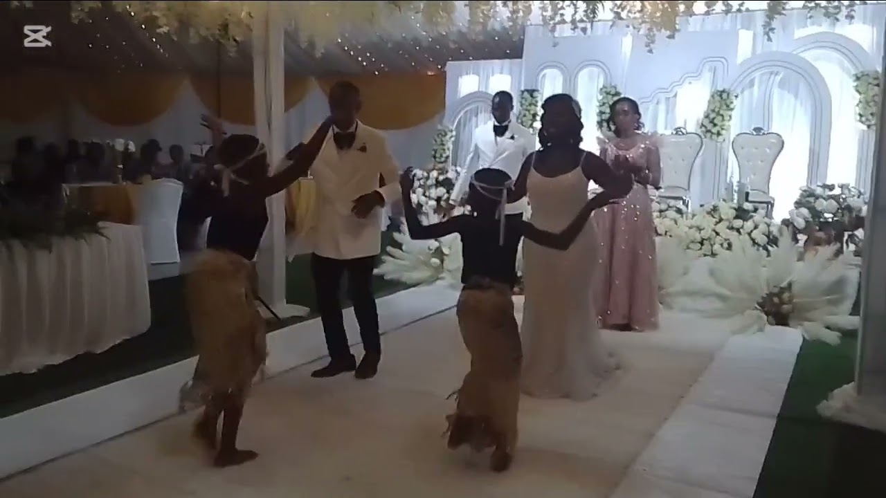 SUSURUKA RWANDA🙄🙄BABYINNYE MPORE MPORE WARARAYE ABAJE MUBUKWE BARUMIRWA🙄🙄