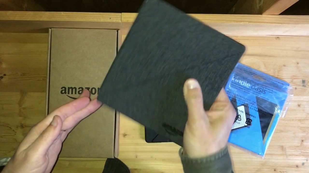 Review of an Amazon Kindle Oasis 2nd Second Generation E-reader with Water-Safe Fabric Cover