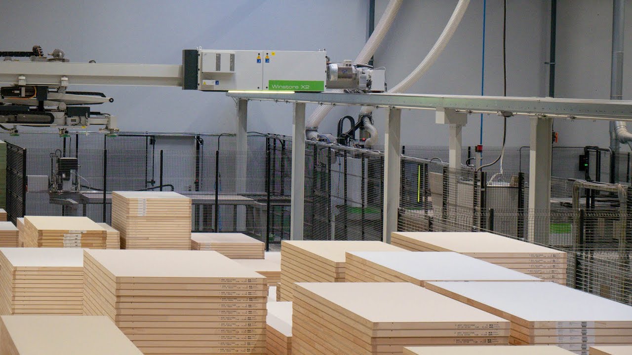Klantcase Plessers Deuren - Biesse Winstore X2 platenmagazijn & Biesse Rover A FT nestingmachine