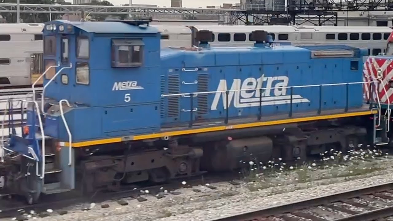 Metra Yard, FEC and CP, watch till the end.