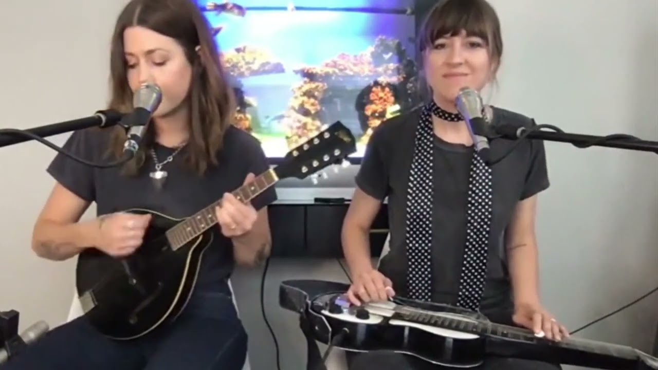 Larkin Poe - Mad As A Hatter