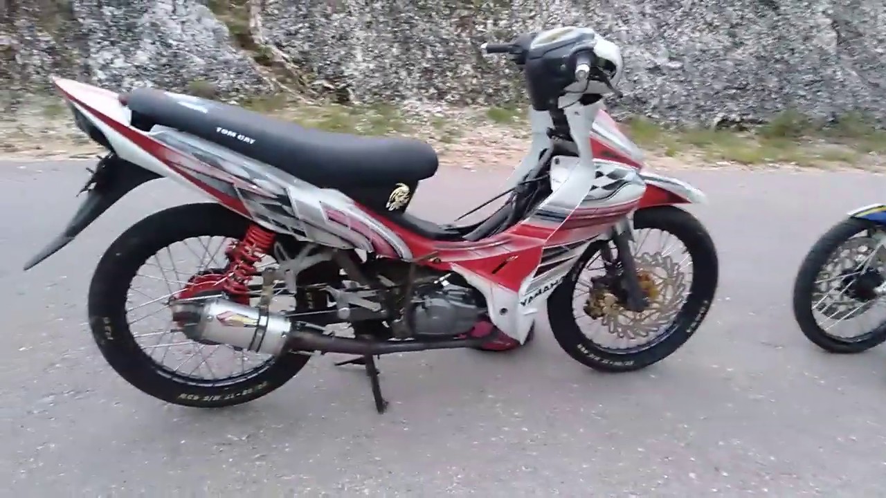 Koleksi Motor Jadul TMC ( Jupiter Z vs Jupiter MX ) By Chilo42