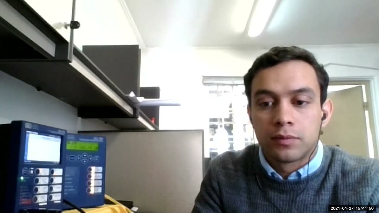 ¿Cómo comunicarnos con un relé SEL?