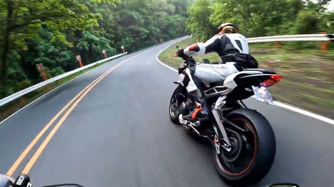 MT-09 | STREET TRIPLE 765 RS | CBR 1000