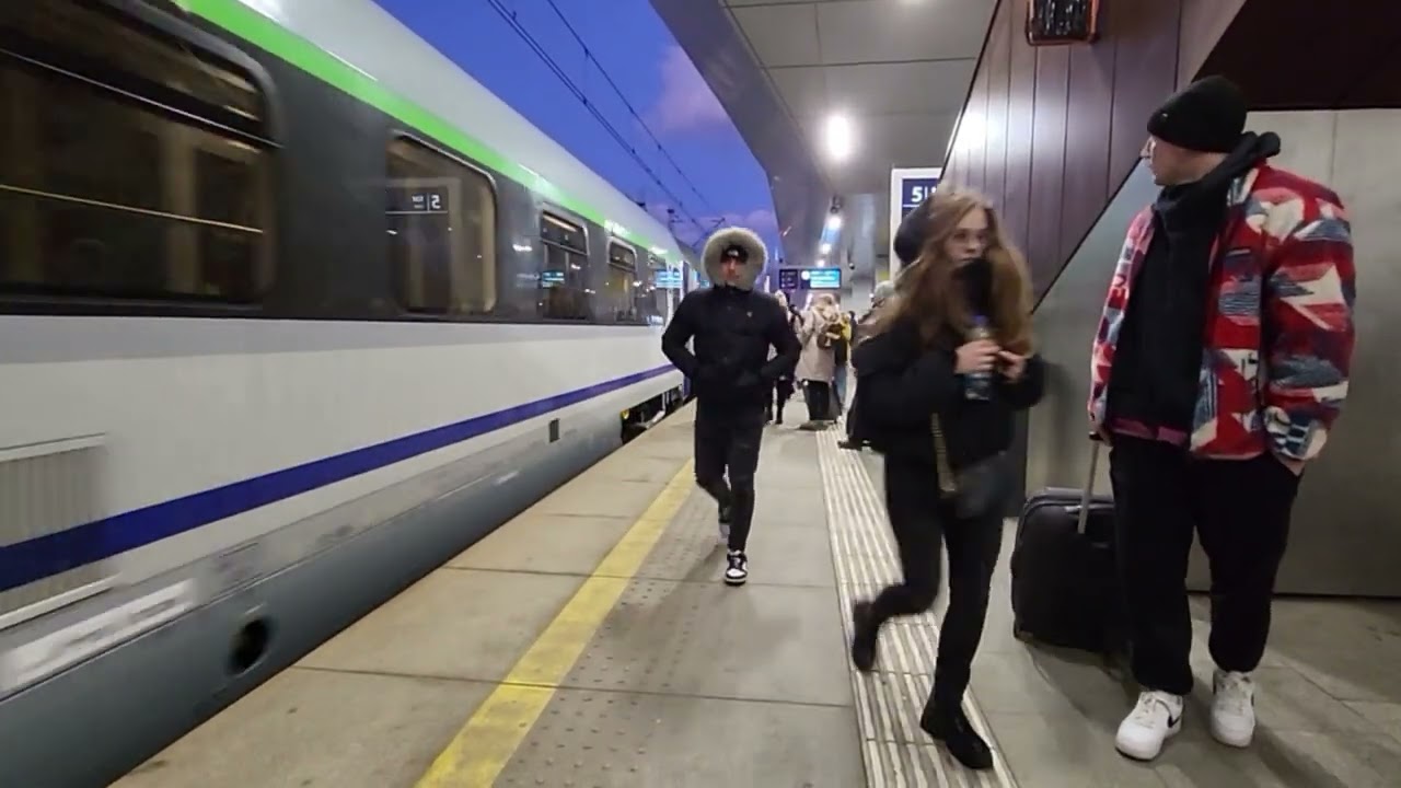 Pociągi na stacji Warszawa Zachodnia 2025.