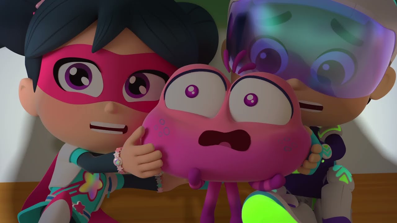 Who's Chasing Starbeam's Friend from Outer Space?! | Watch Starbeam on Netflix!