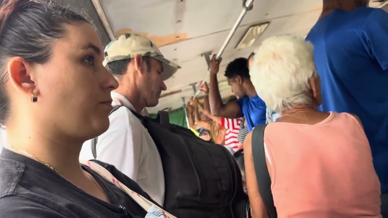 Cuba transporte guagua 