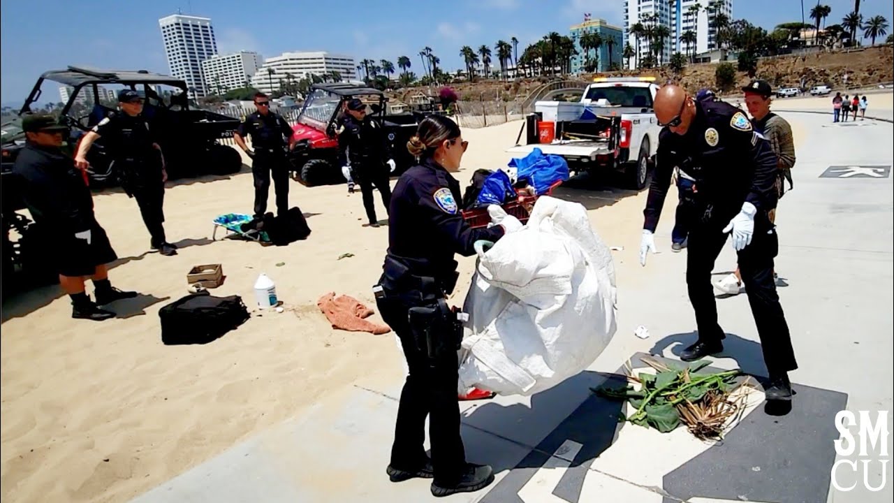 Police Clean-up Homeless Encampment at Santa Monica Beach