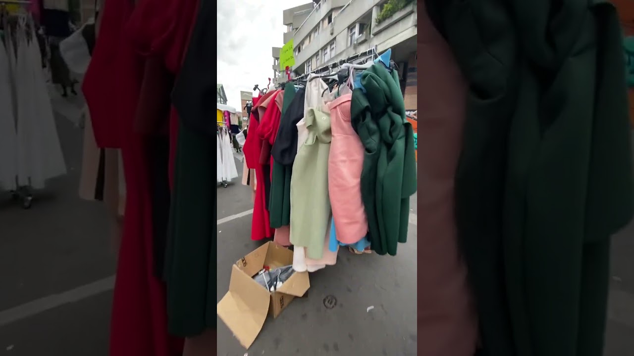 Les robes de mariage soirée pas cher à marcher de Saint-Denis le 9 juillet