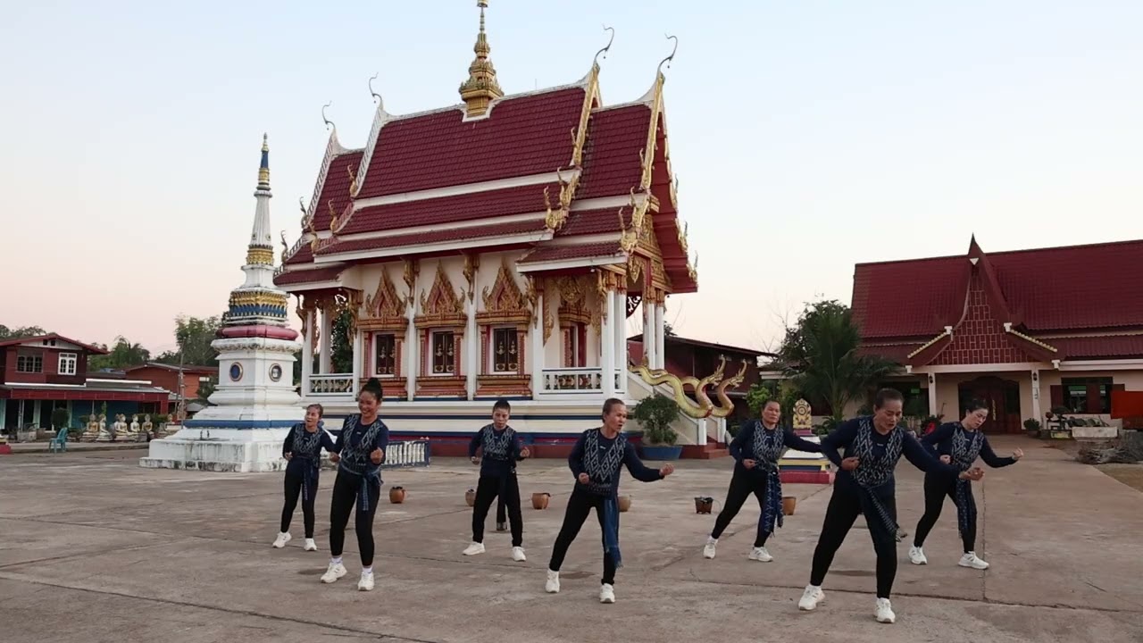 ทีมคนเมืองฟ้า  อ.อากาศอำนวย จ.สกลนคร