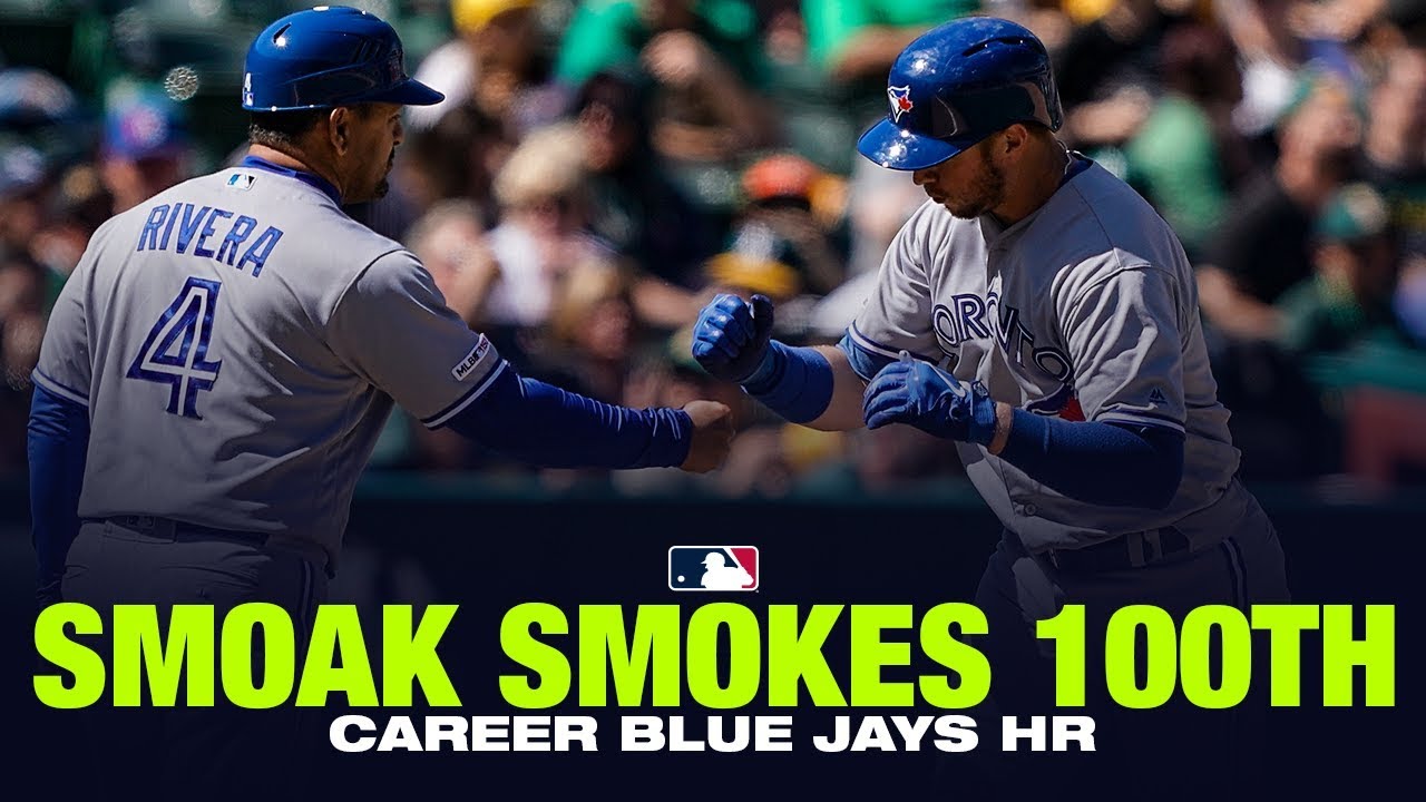 Smoak collects 100 homers with the Blue Jays