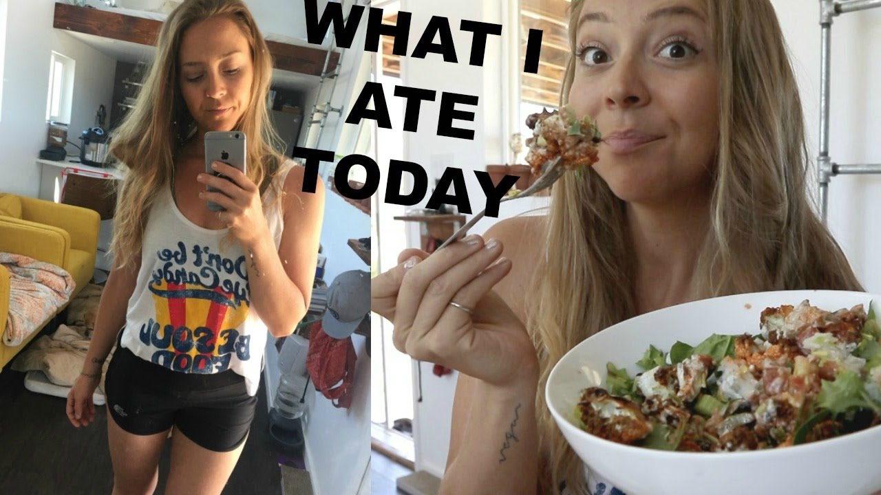 BALANCING JUNK FOOD 🍕 & WHOLE FOODS 🥑 DOG FOOD RECIPE | EP. 6